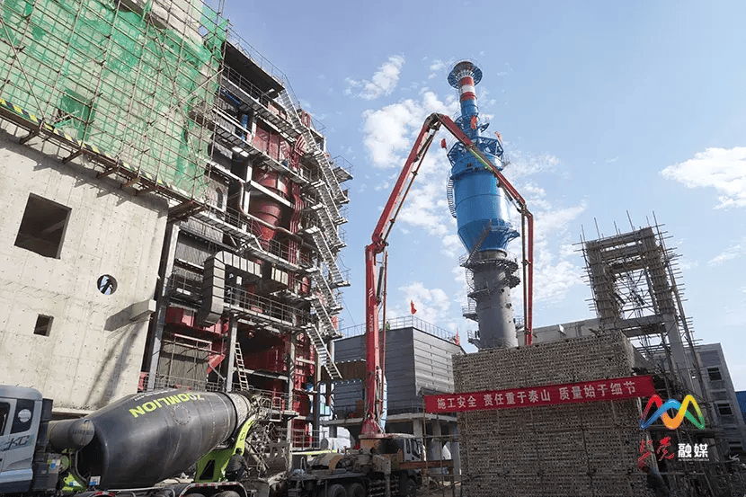 上党区西火镇热源厂建设热火朝天，重点民生工程加速推进