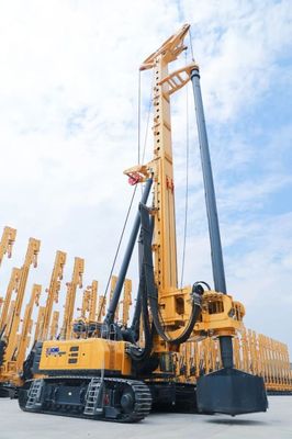 徐工再创辉煌 12款产品荣膺“金手指”与“TOP50”大奖，彰显工程机械领军实力